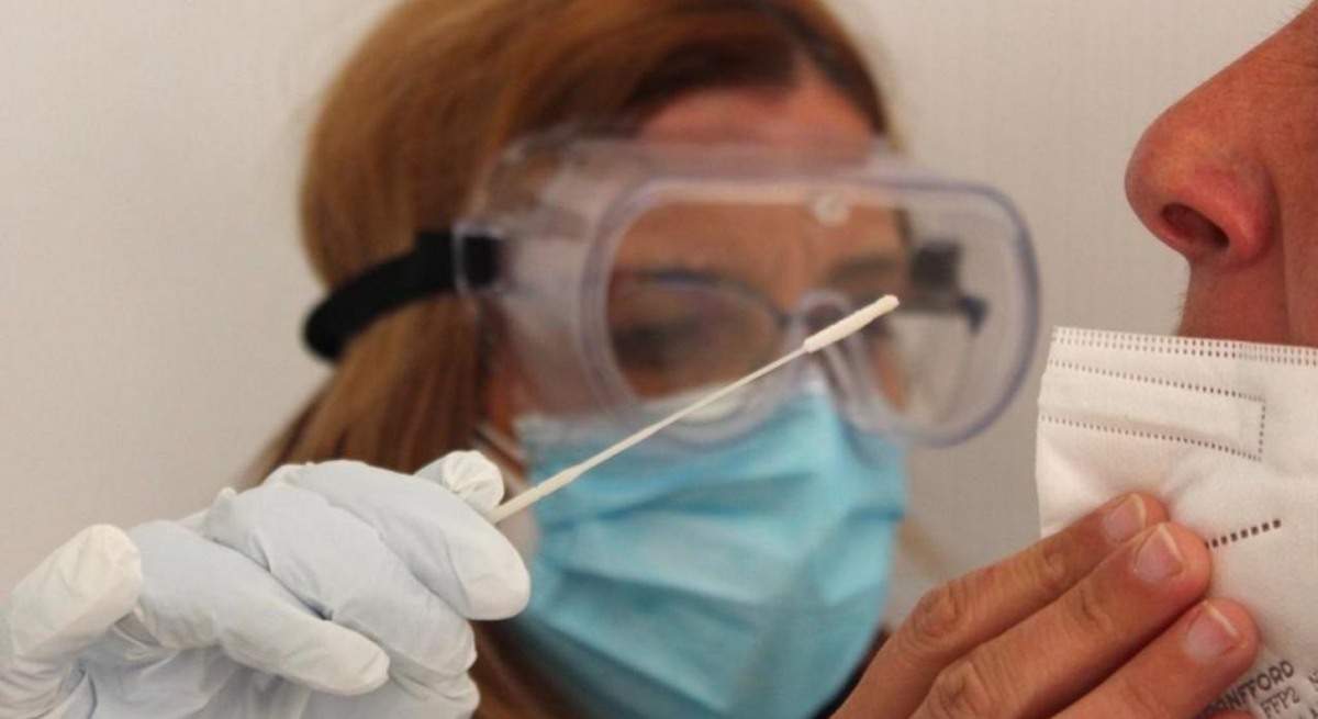EuropaPress_4228046_pcr_antigeno_prueba_covid_coronavirus-1.jpg