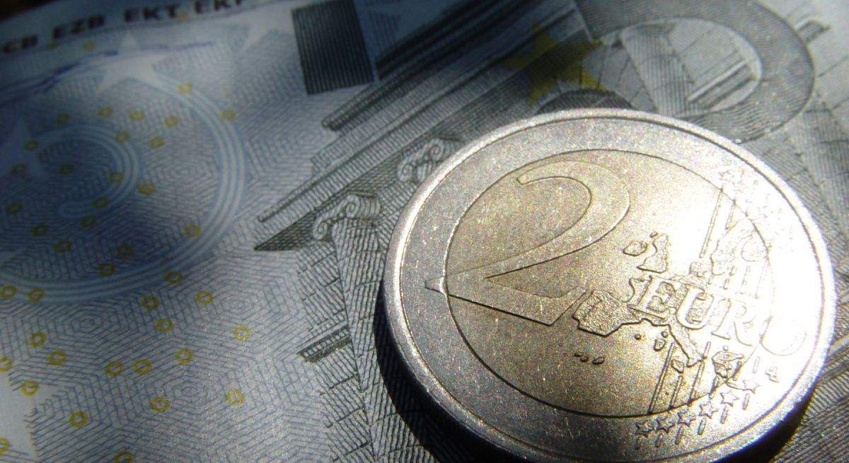 error-2-euros-dreamstime.jpg