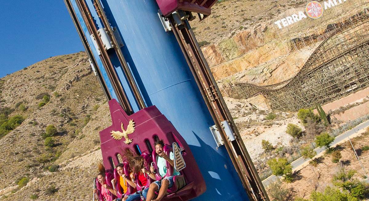 atracciones-terra-mitica-el-vuelo-del-fenix-3.jpg