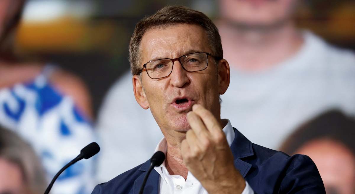 feijoo-reuters-mano.jpg