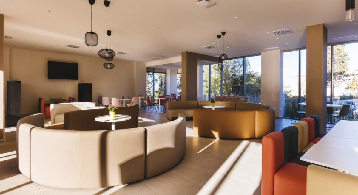 residencia-livensa-living-1.jpg