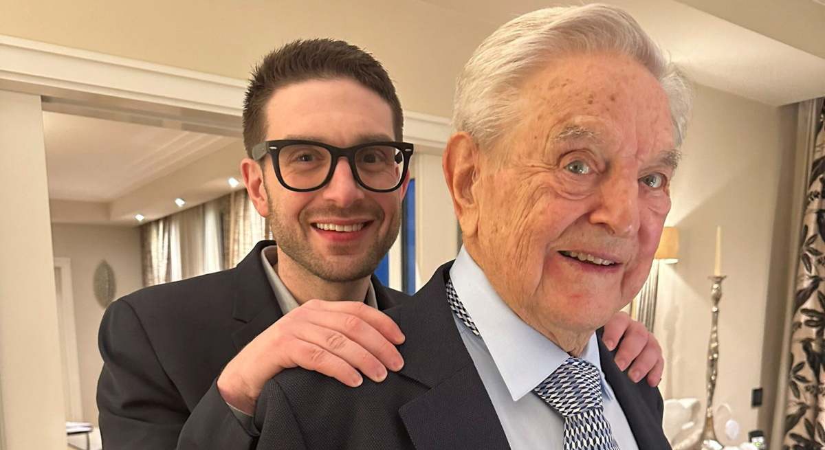 alexander-soros-george-soros-reuters.jpg