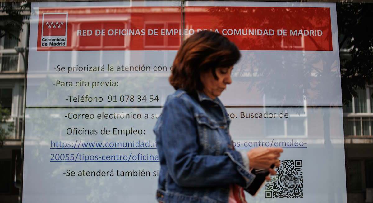 mujer-oficina-empleo-madrid-ep.jpg
