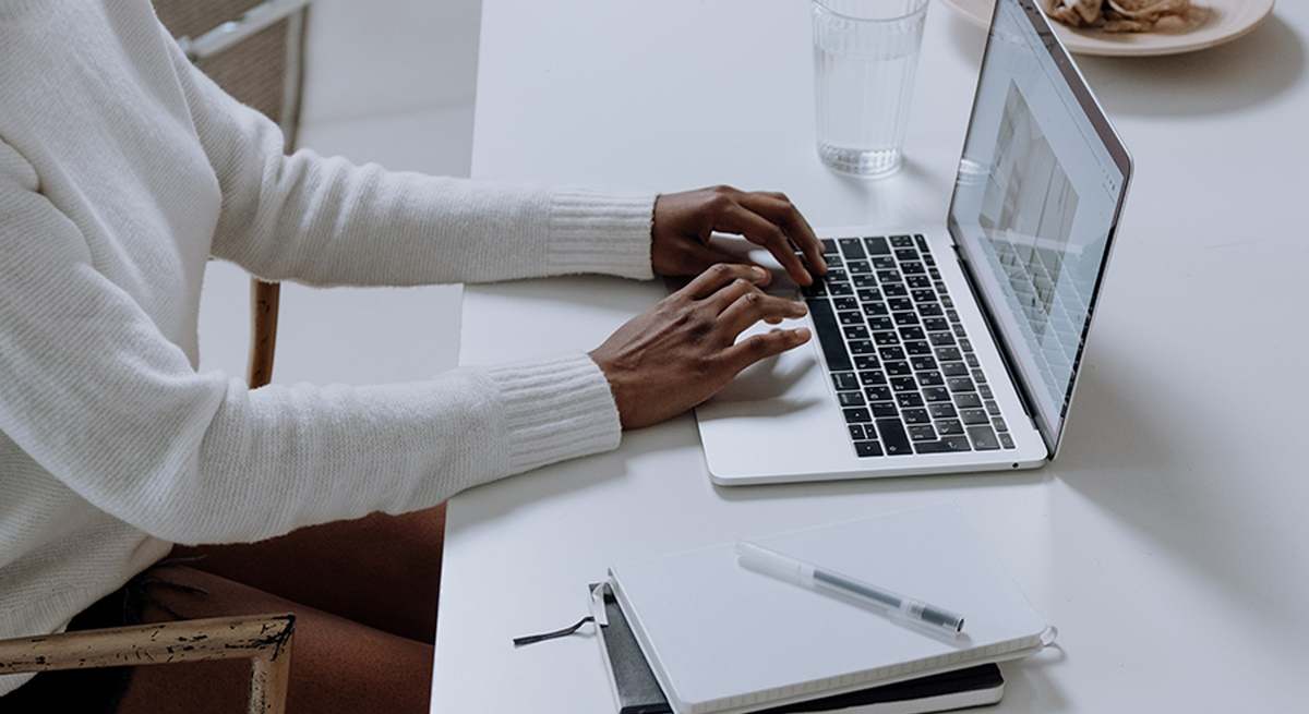Vacantes en pymes de 10 o más empleados.