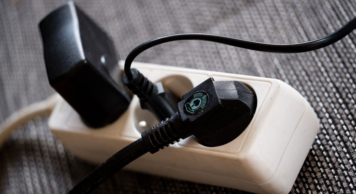 plug-gd819c5bcc_1280-1.jpg