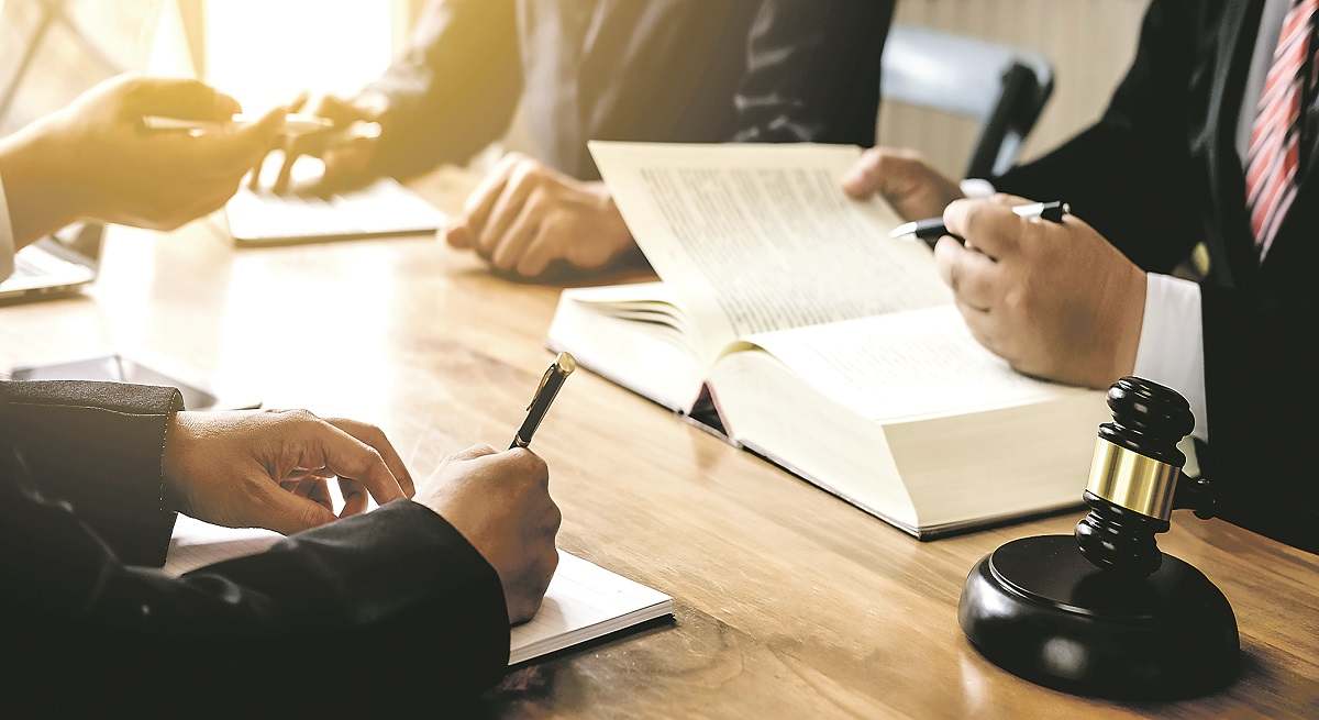 Juristas_Istock.jpg