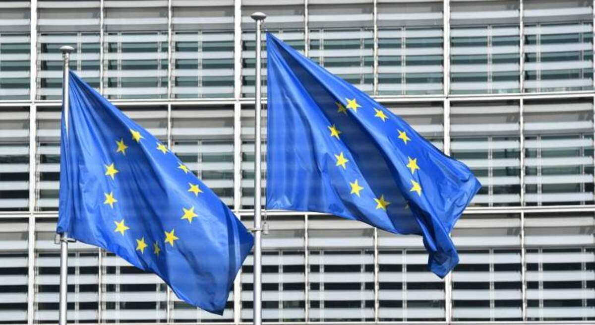banderas-union-europea-bloomberg(1).jpg