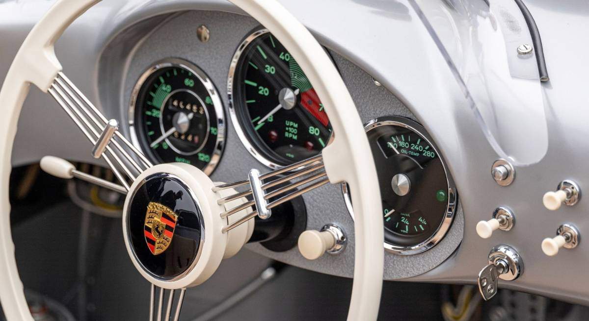 volante-porsche-bloomberg.jpg