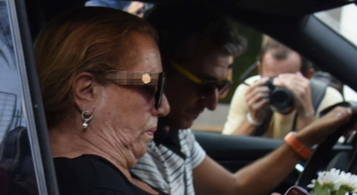 Mayte Zaldívar, tanatorio Julián Muñoz 