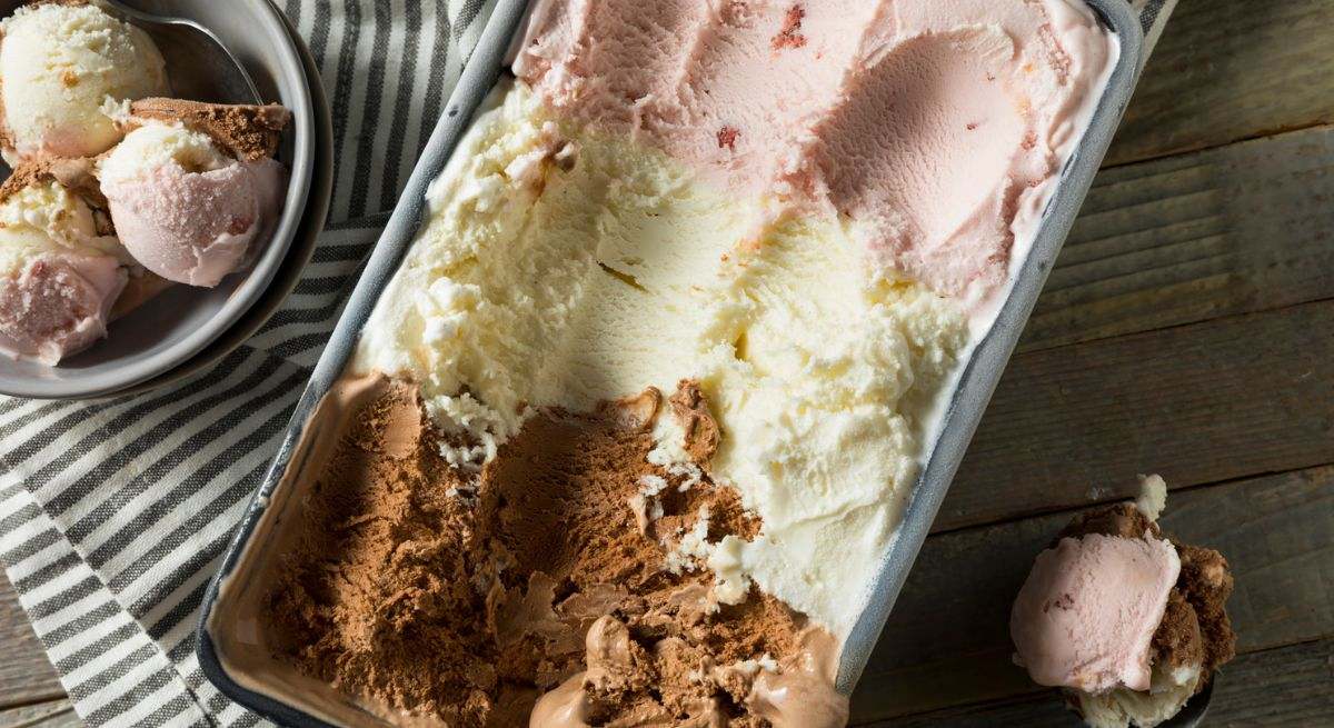 Tres sabores de helado tradicional