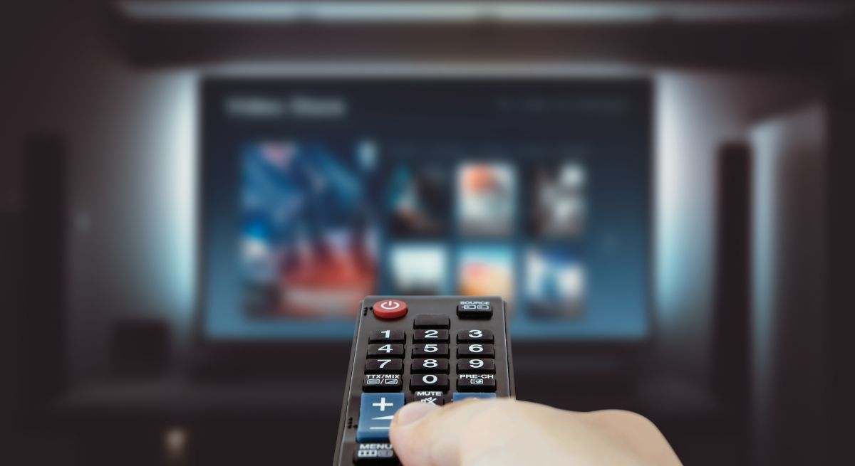 television-por-cable-mando-recurso-canva.jpg
