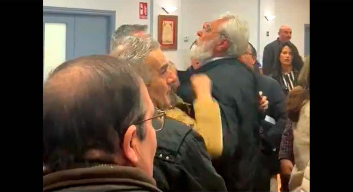 Momentos de tensión en la sesión plenaria
