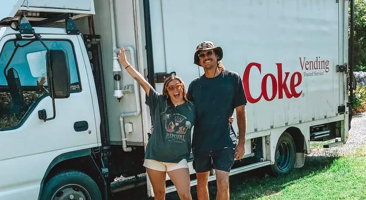 pareja-caravana.jpg