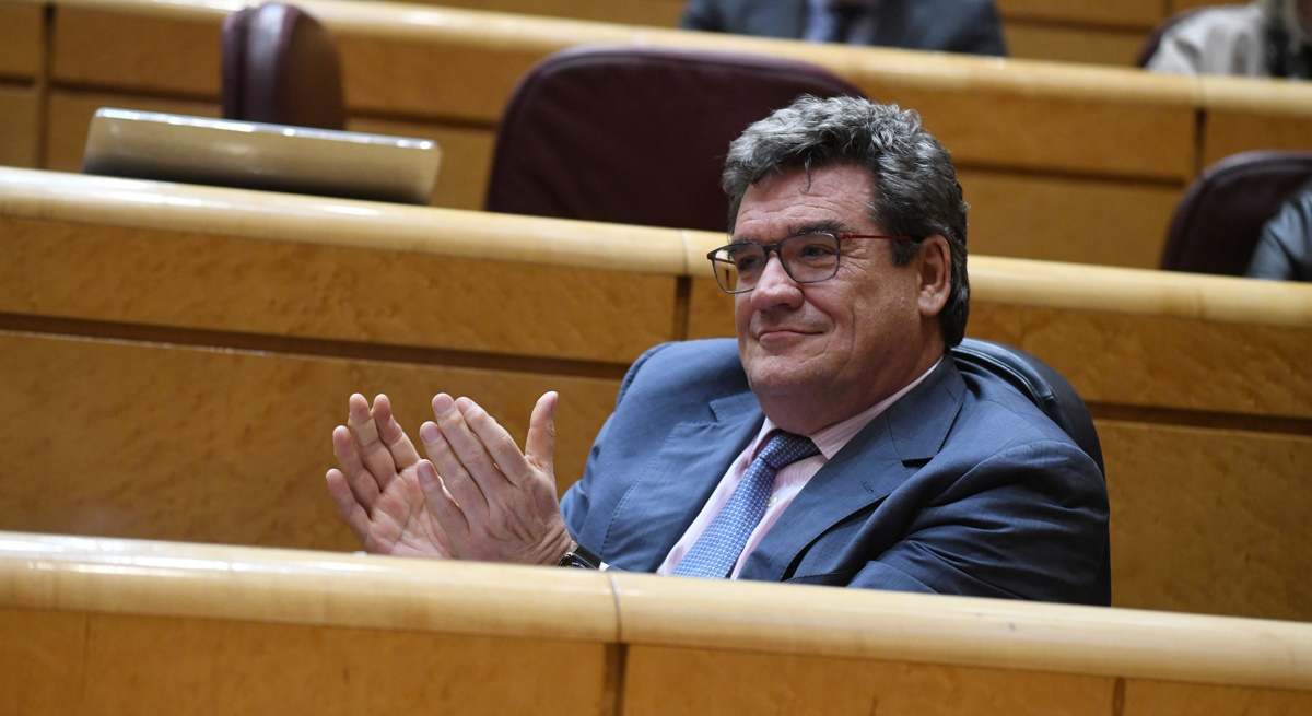 escriva-senado-aplauso-ep.jpg