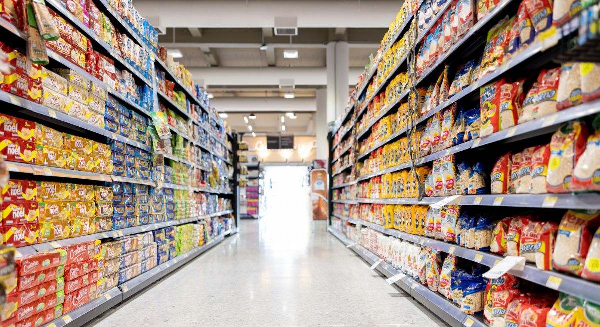 Pasillo de un supermercado. / Foto: iStock