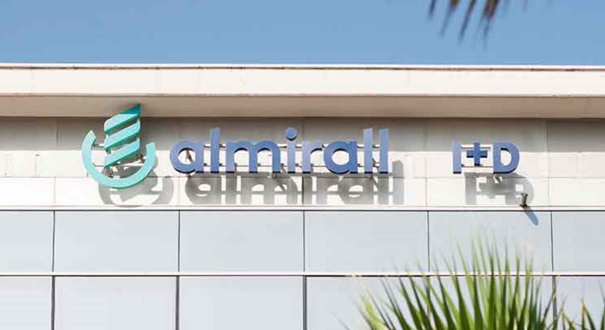 Almirall-fachada-RD-St-Feliu-2.jpg