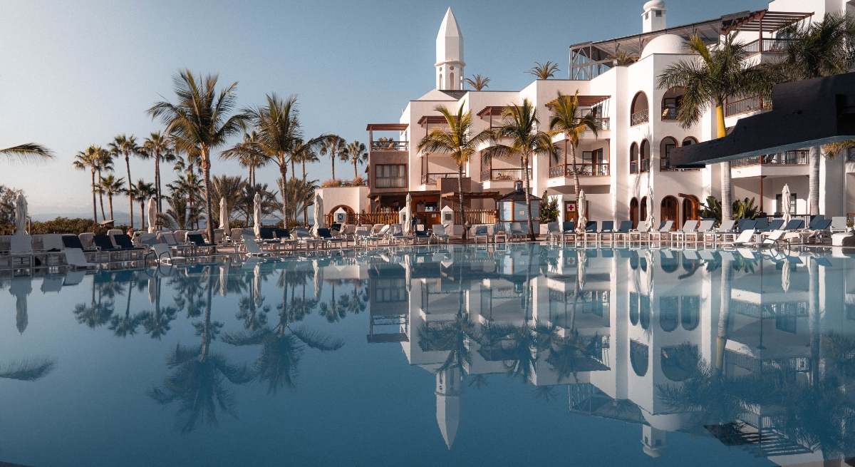 Piscina-del-Princesa-Yaiza-Suite-Hotel-Resort.jpg