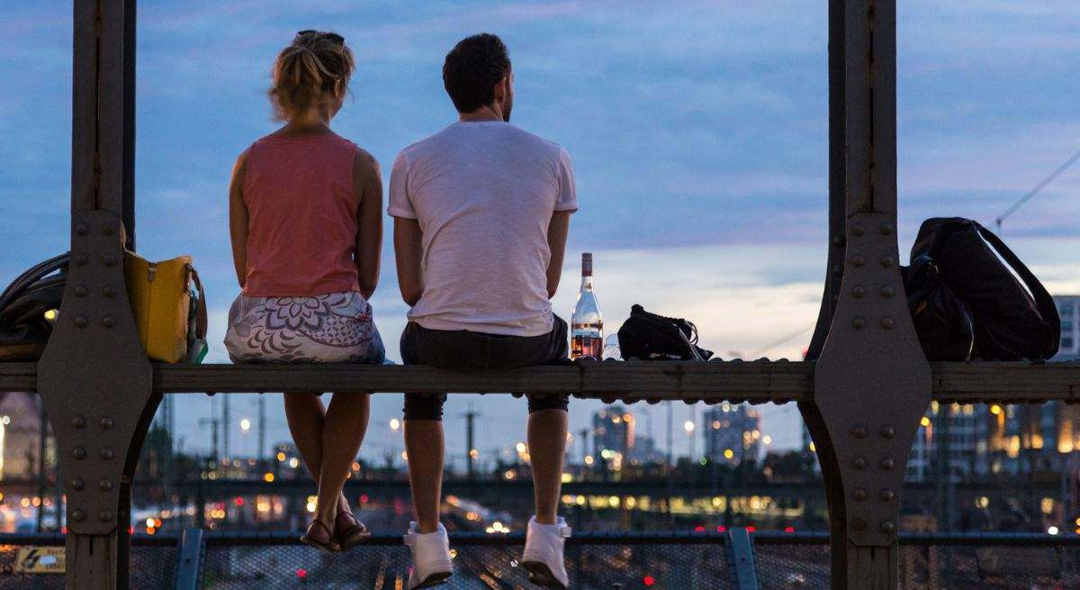 Asi afecta la inflacion a los enamorados: el auge del Infladating o las citas low cost