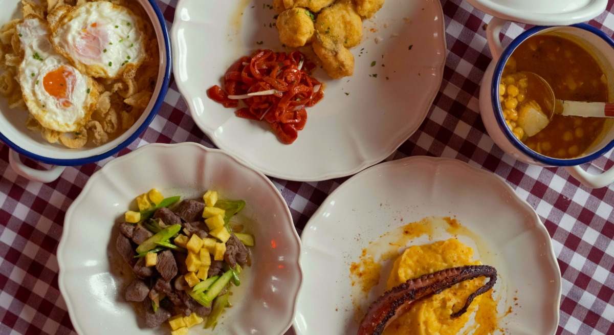 Platos de Casa Amparo.
