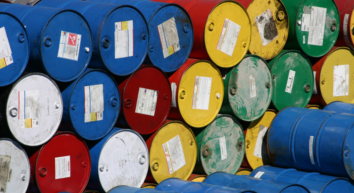 petroleo-barriles-dreamstime.jpg