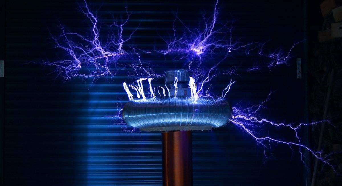 Qué es un sistema SCADA y cómo protege a la red eléctrica española de los casi 1.000 ataques que sufre cada día