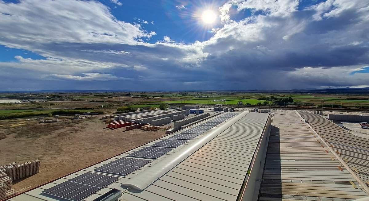 Planta-fotovoltaica-en-Typsa.jpg