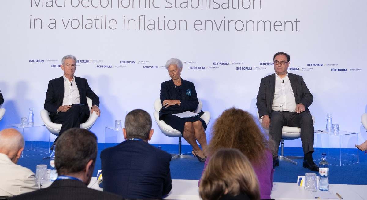 Powell, Lagarde y Bailey en una reunión de banqueros centrales