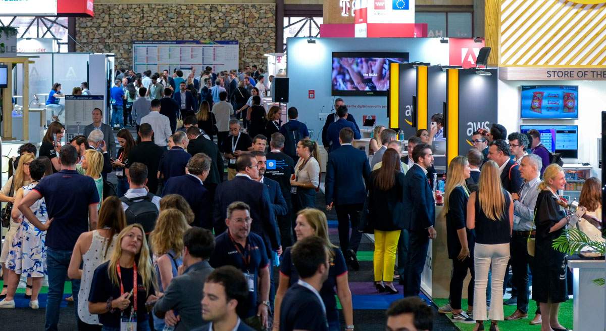 Lideres-mundiales-de-Amazon-Enterprise-Brompton-Solutions-compartiran-sus-experiencias-en-movilidad-urbana-en-eMobility-Expo-2023_web.jpg