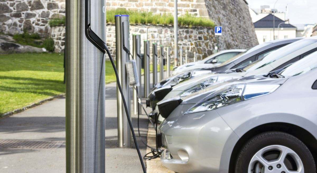 cinco-coches-electricos-dreamstime.jpg