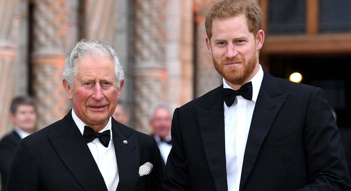 Rey Carlos III / Príncipe Harry