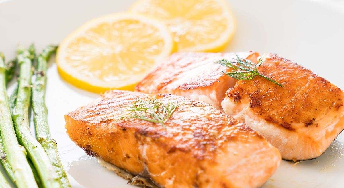 Salmón con limón para cenar