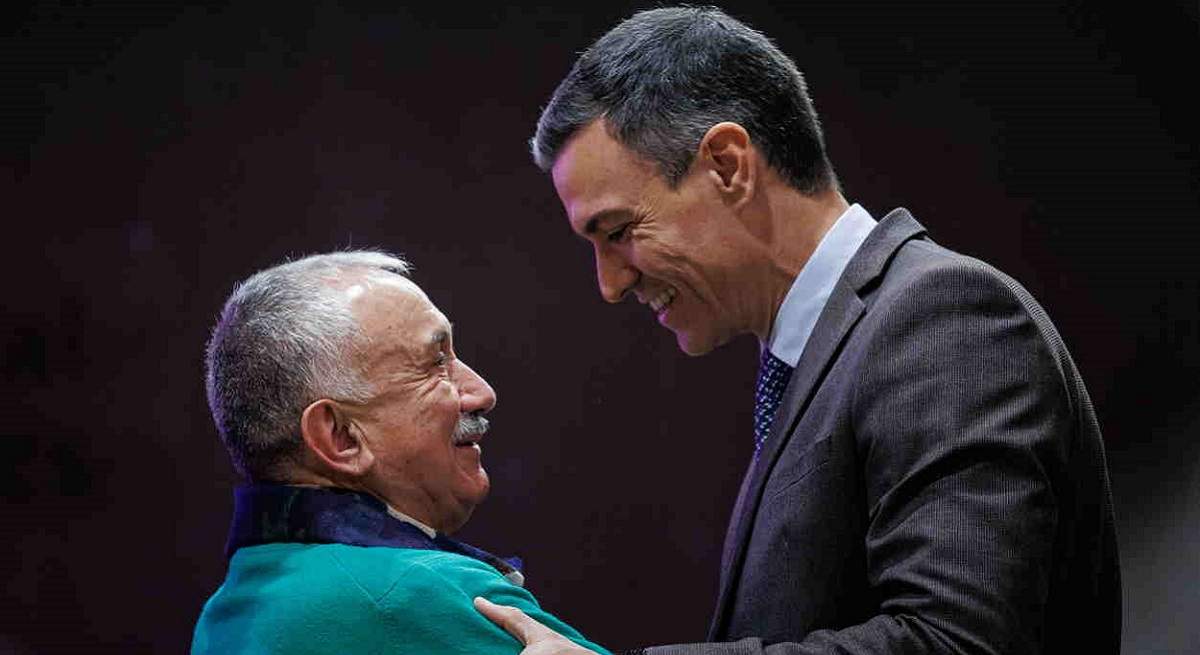 el-presidente-del-gobierno-pedro-sanchez-y-el-secretario-general-de-ugt-pepe-alvarez-en-la-inauguracion-de-las-jornadas-confederales-de-accion-sindical-de-ugt.jpg