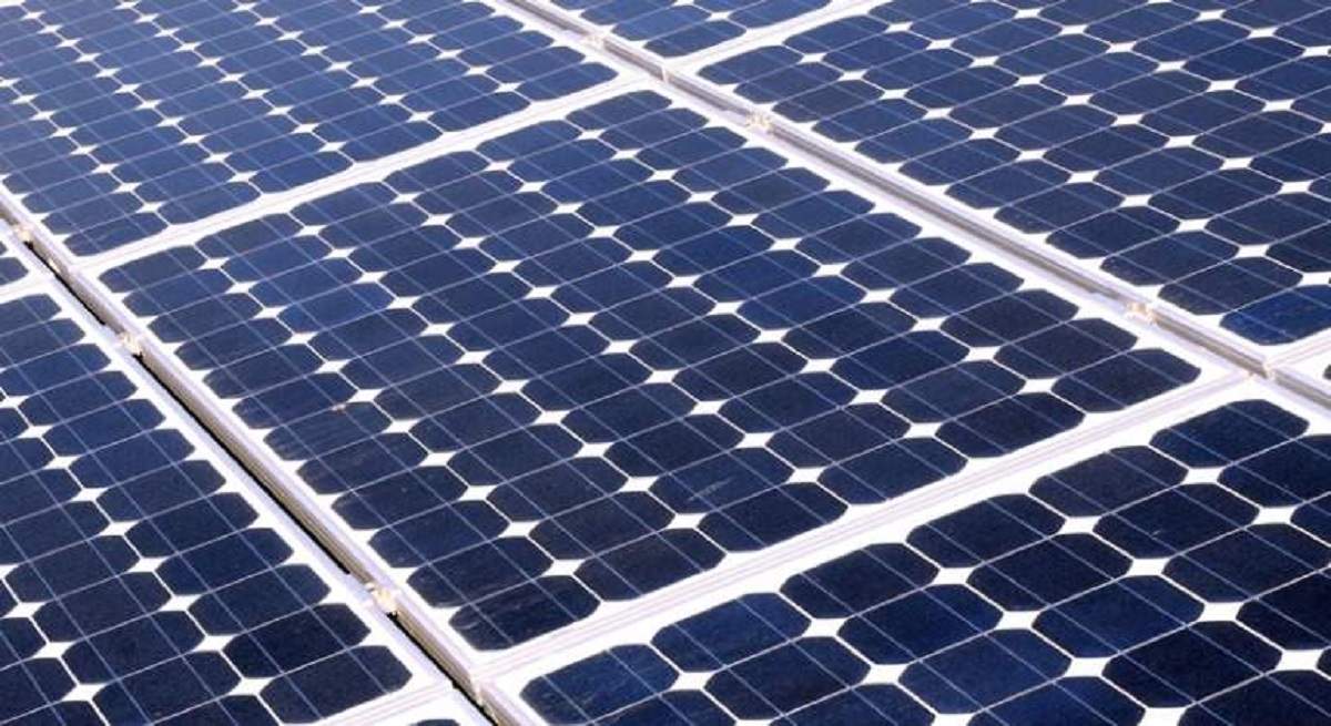 energia-solar-panel-fotovoltaico-fotovoltaica-dreamstime-1.jpg