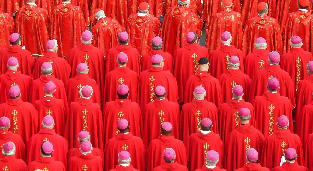 Imagen de los cardenales del Colegio Cardenalicio.