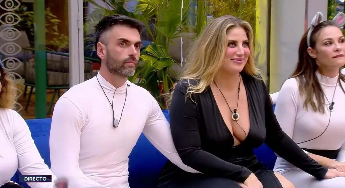 Zeus paga 25.000 euros para que Susana siga en GH VIP