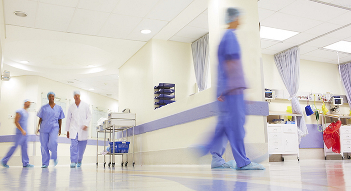 1200-x-655-Medicos-en-hospital-EP.jpg