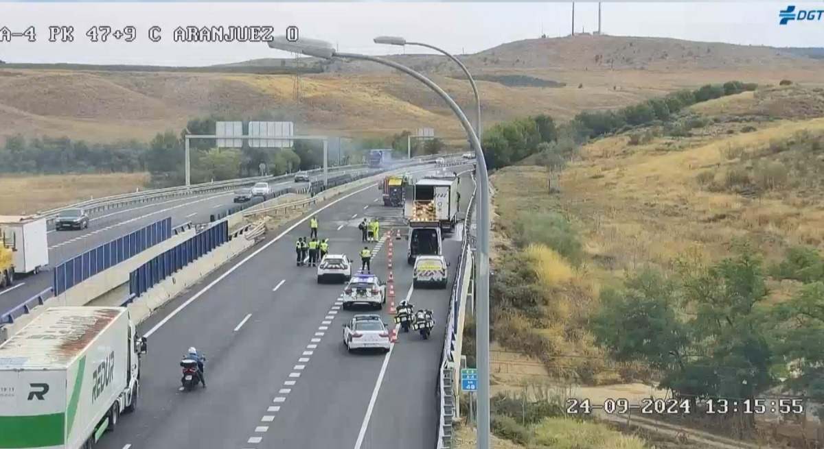 Camión incendiado.