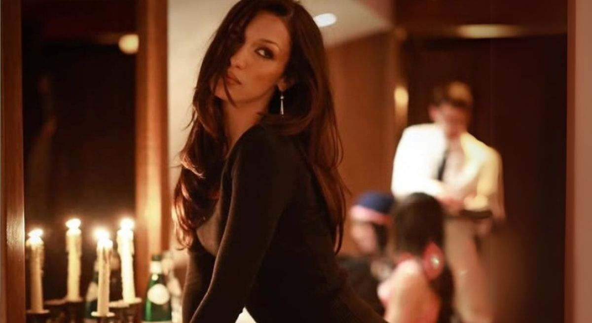 bella-hadid---.jpg