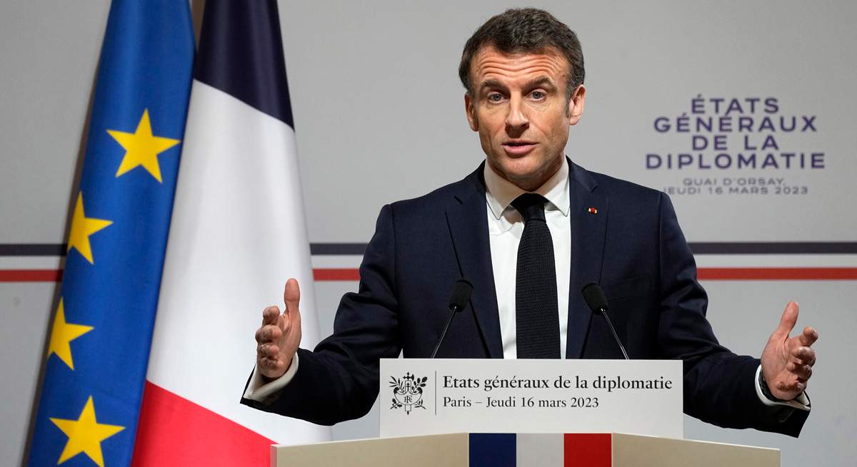 Macron-delivers-spee-116533981.jpg