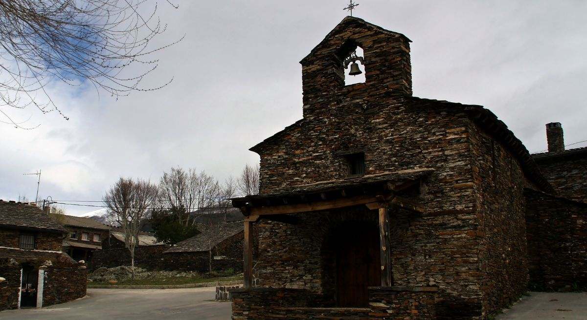 La iglesia de Campillejo