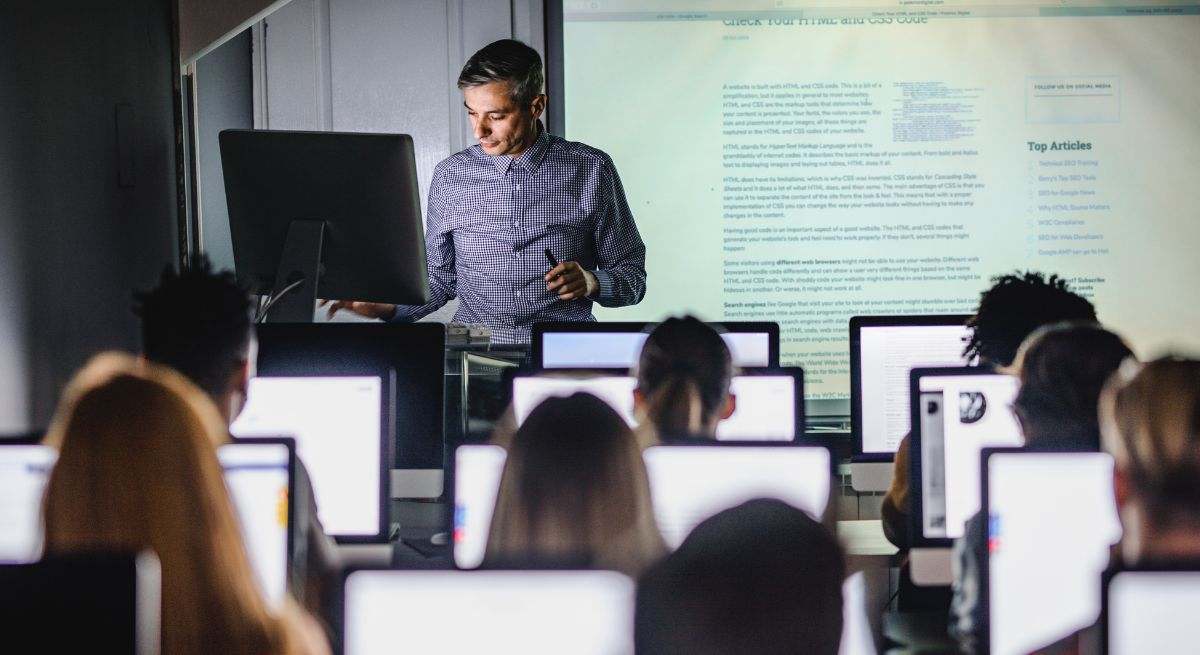 Formacion-estudiantes-istock.jpg