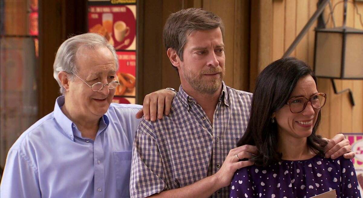 amar-iris.jpg