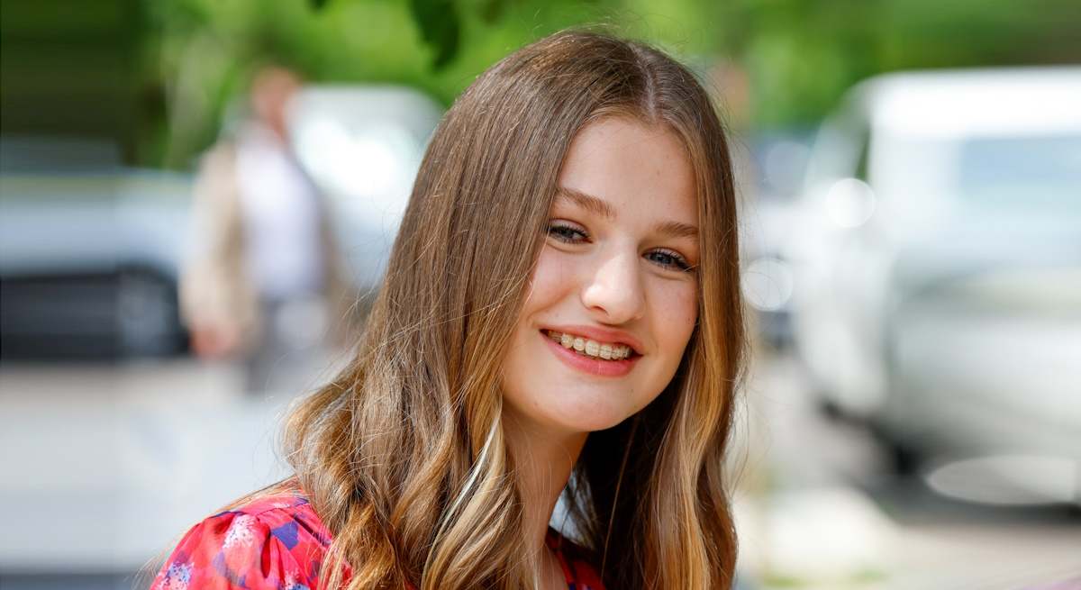 leonor-confirmacion-sofia-1200-2.jpg