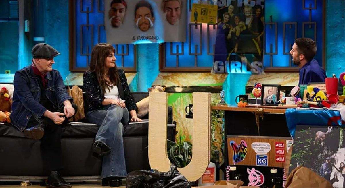Eva Amaral sorprende en 'La Revuelta' con sus respuestas a las preguntas clásicas: "Está feo"