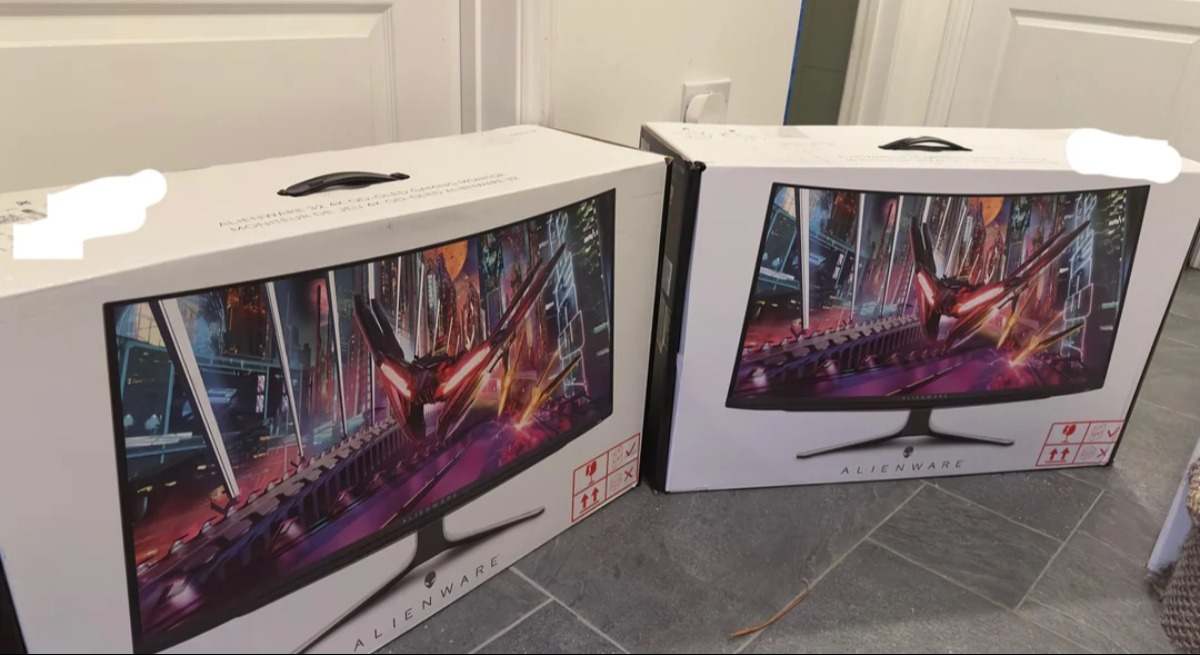 monitores para pc comprados por un cliente de Amazon