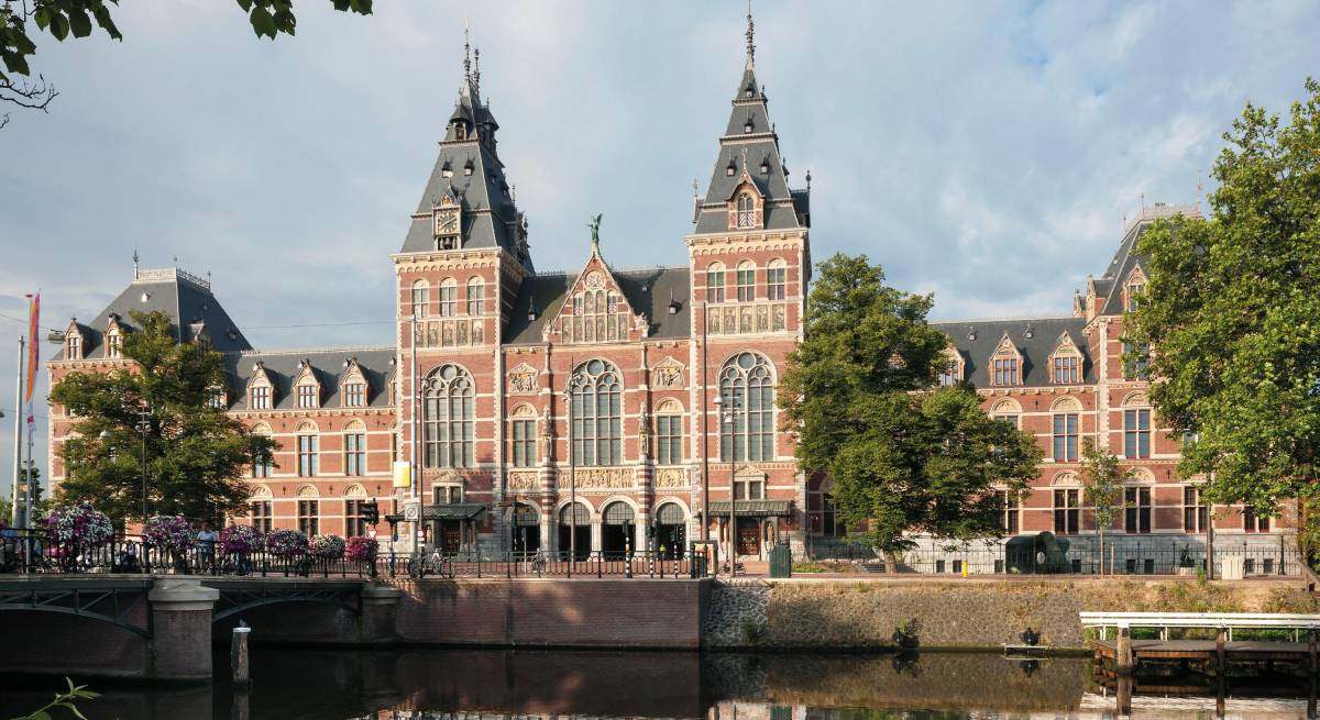 The-Rijksmuseum-Main-Building-Amsterdam_Design-exterior-preexistencias-monumental_Cruz-y-Ortiz-Arquitectos_DMA_01-1.jpg