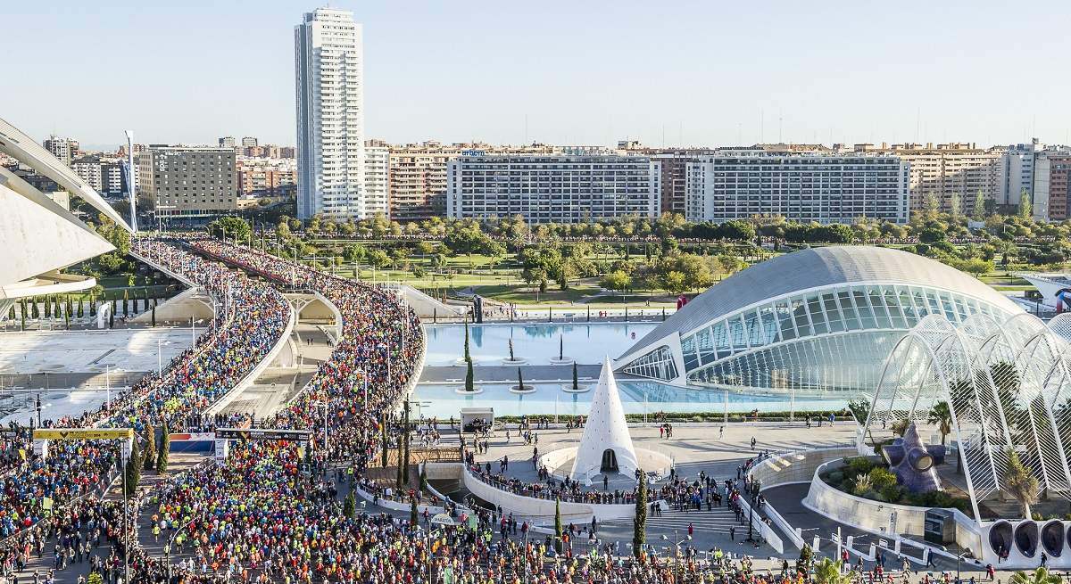 Corredores en una de la ediciones del Maratón de Valencia.