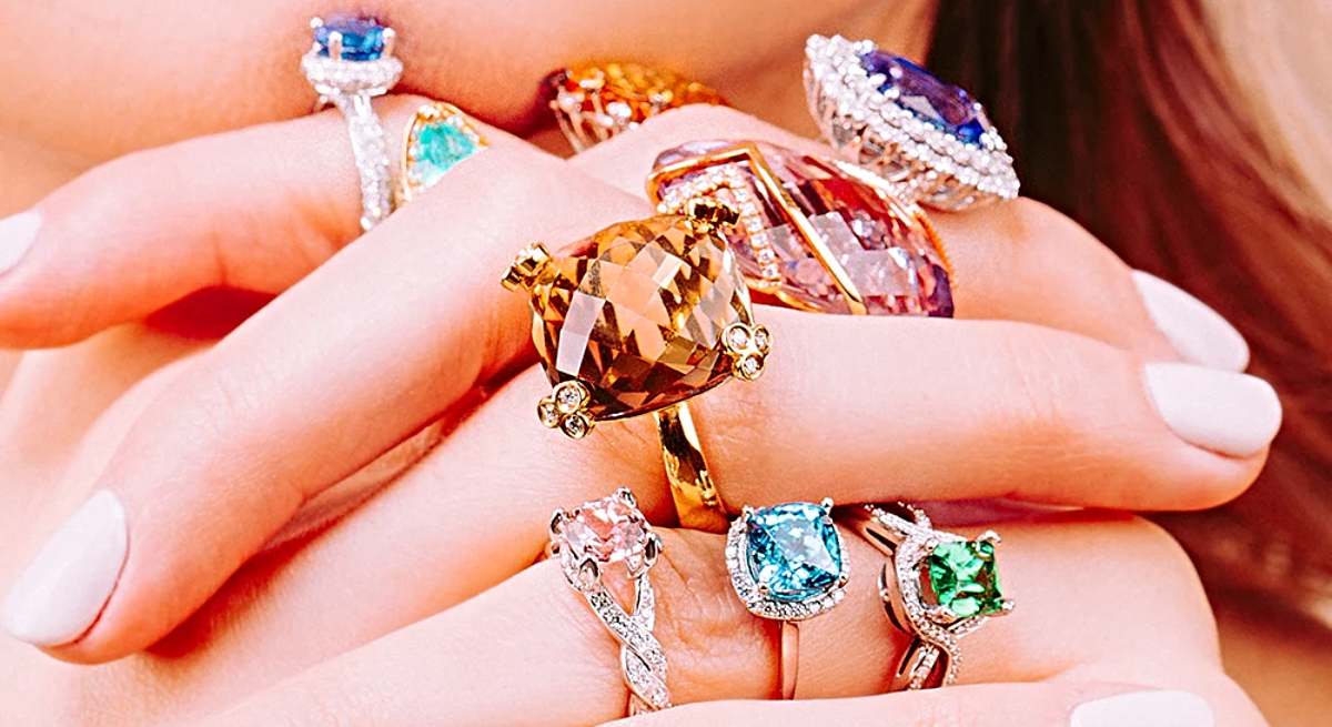 Diferentes joyas