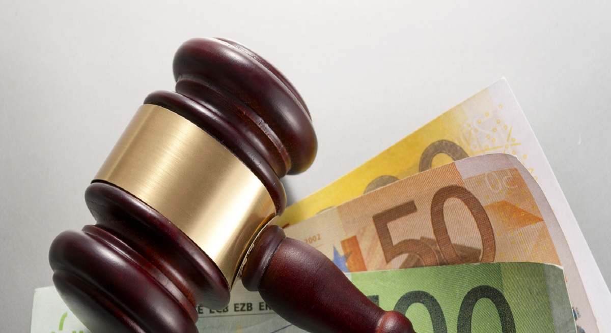 Justicia_Subasta_dinero_Istock.jpg