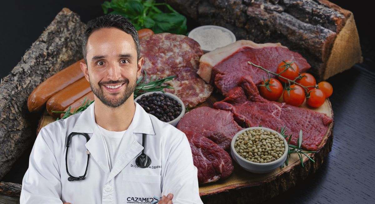Carlos Zapata, nutriólogo, con una dieta rica en proteína de fondo